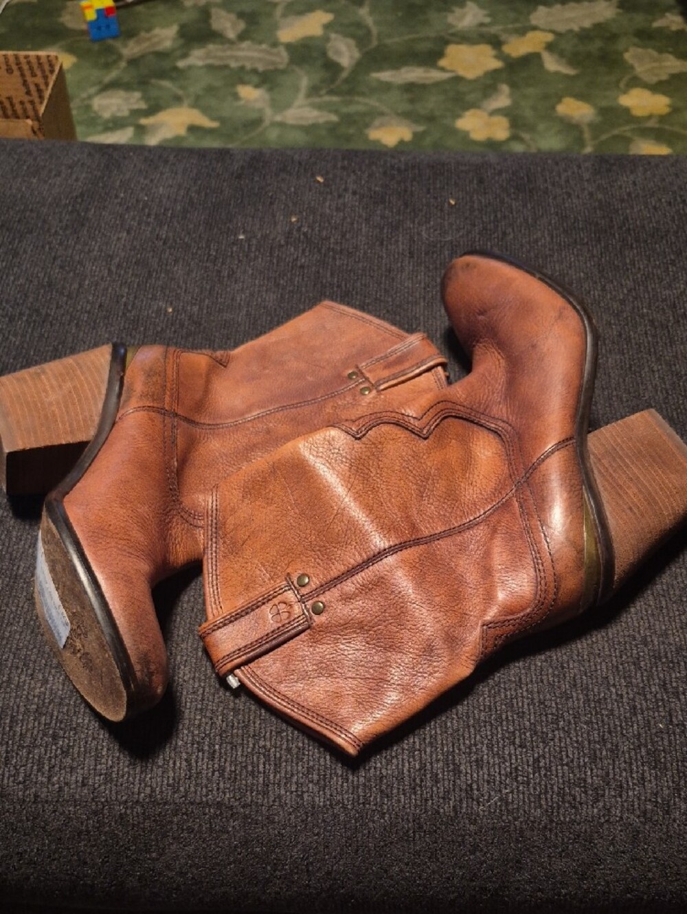 Lucky Brand Women's Tan Brown Leather Ankle Booties - Picture 2 of 11
